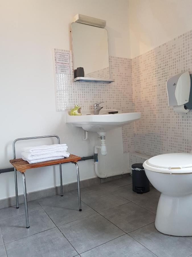 Le Saint Jean Hotel Barbentane Bagian luar foto