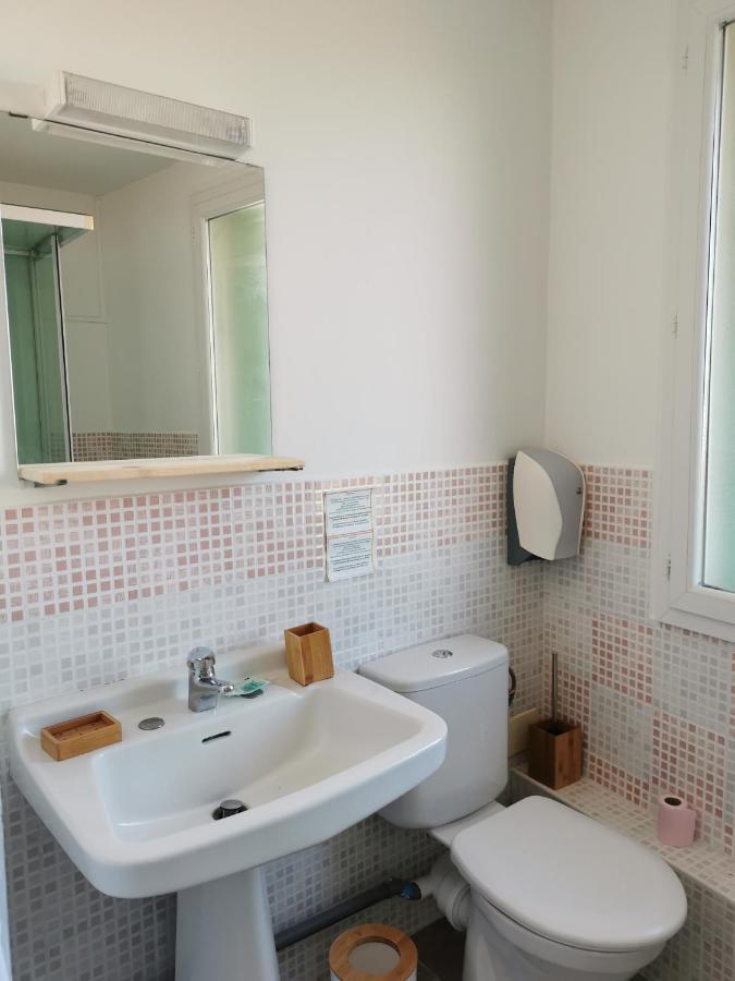 Le Saint Jean Hotel Barbentane Bagian luar foto